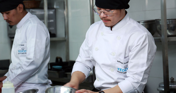 Job Prospects after Completing Professional Cooking Courses in Gurgaon