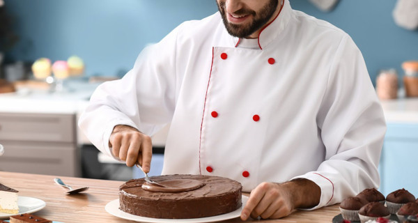 Becoming a Pastry Chef: Courses in Delhi