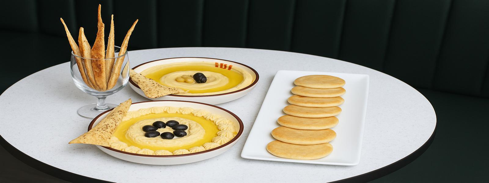 How to Make Pita Bread with Hummus (Soft, Fluffy & Perfectly Middle Eastern)