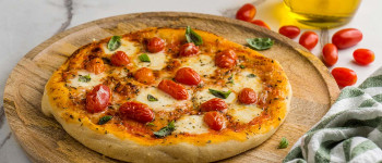How to Make Quattro Formaggi Veg Pizza (4-Cheese Pizza Recipe from Scratch)